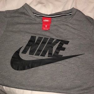 Nike tee